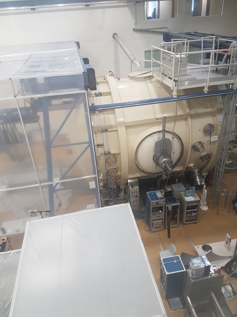 georgiosmeg's tweet photo. While at, the #Liege Science park, we also visitied the #centrespatialdeliege
Take a glimpse on how #Space Instruments are made or tested, in complete vacuum, extremely low temperatures & dust free. #EKTgr is there as the #EITHEALTH HUB coordinator for #Greece #ASTPProton18 #esa https://t.co/uCuzhwDGmh