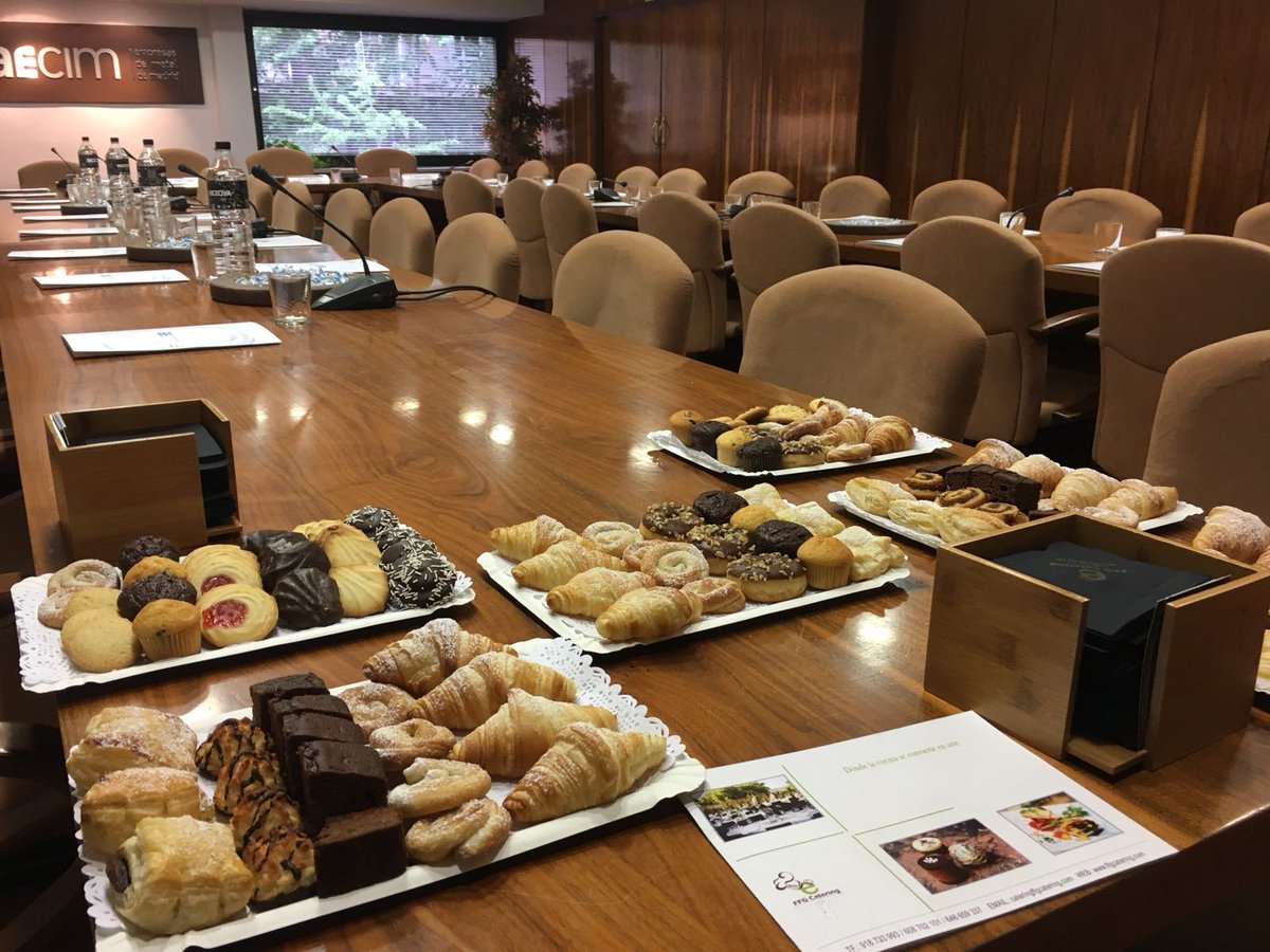 FFGCatering's tweet photo. Desayuno de Trabajo en las instalaciones de AECIM
#catering #cateringmadrid #cateringservice #catering2018 #cateringstyle #cateringmodeon #food #foodie #foodlovers #foodaddict #foodpic #foodphoto #desayuno #breakfast #café #coffee #coffeetime #FelizJueves #ffgcatering https://t.co/YJ3gvQnUBa