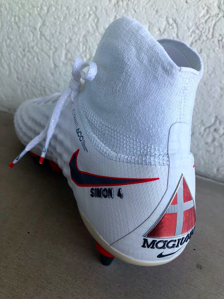 Simon Kjaer On Twitter My Family Always With Me During The Worldcup Best Colours So Far By Nike Now For The Biggest Stage Worldcup2018 Nikefootball Nikefootball Justdoit Denmark Den Https T Co Blr4l2lnoi