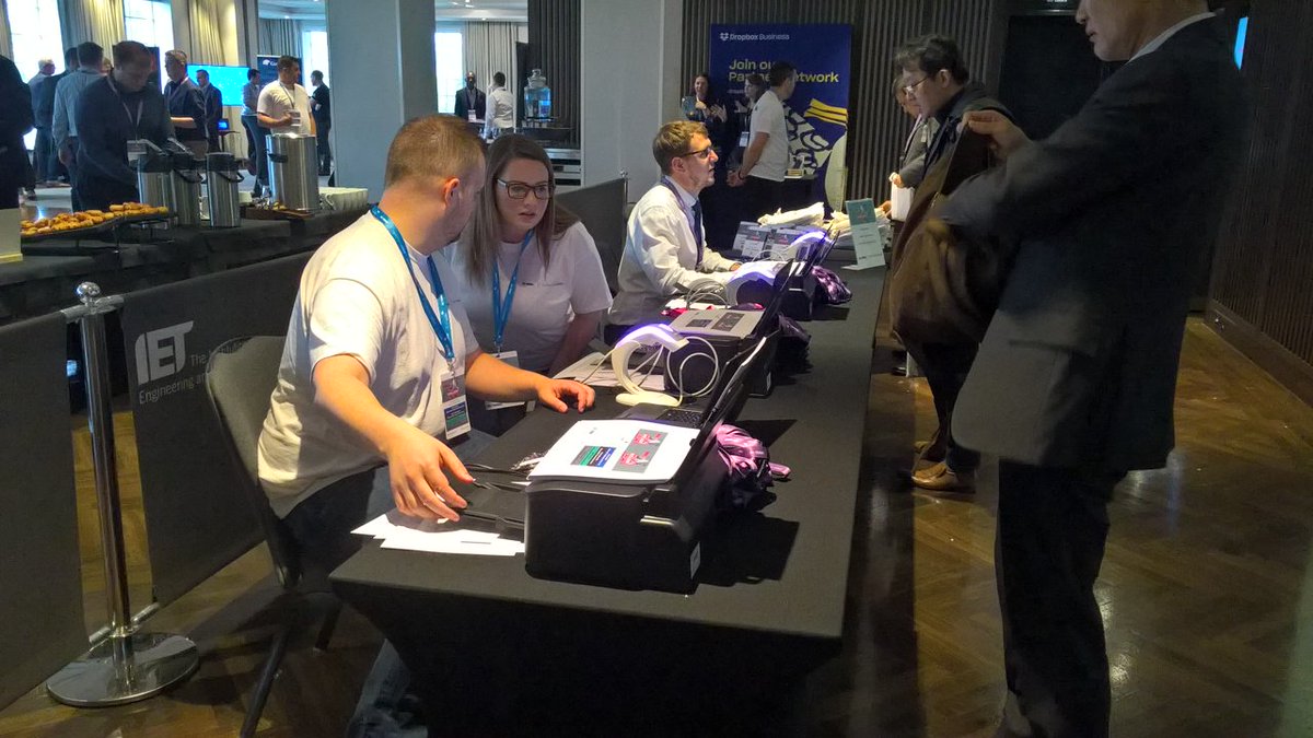 Registration in full swing as partners arrive <a href="/IMCloud_UK/">Ingram Micro Cloud</a> <a href="/imc_steve/">Steve Gifford</a> @IMC_Kristina #UKCloudSummit