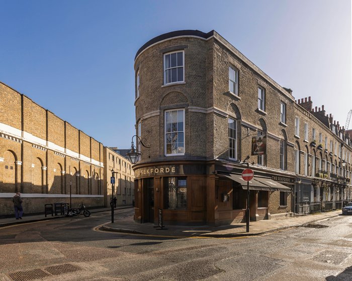 We are very pleased to announce that Williams Restoration have been named as the 'Restoration Specialist' responsible for the award winning project at The Sekforde Arms this week. 

architecture.com/awards-and-com…