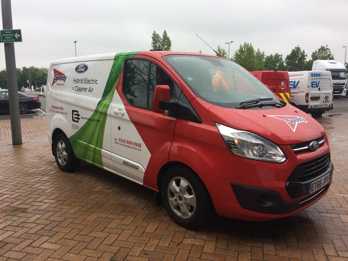 APicton_Glass's tweet photo. Over to @GreenFleetNews event @ReadingFC this morning to find out more about #driveelectric #goultralow #electricvehicles #pluginvehicles #charginginfrastructure @UkForduk @uk_ldv @IVECOUK @GlassGuide @autovista_group https://t.co/f9yosFOqLr