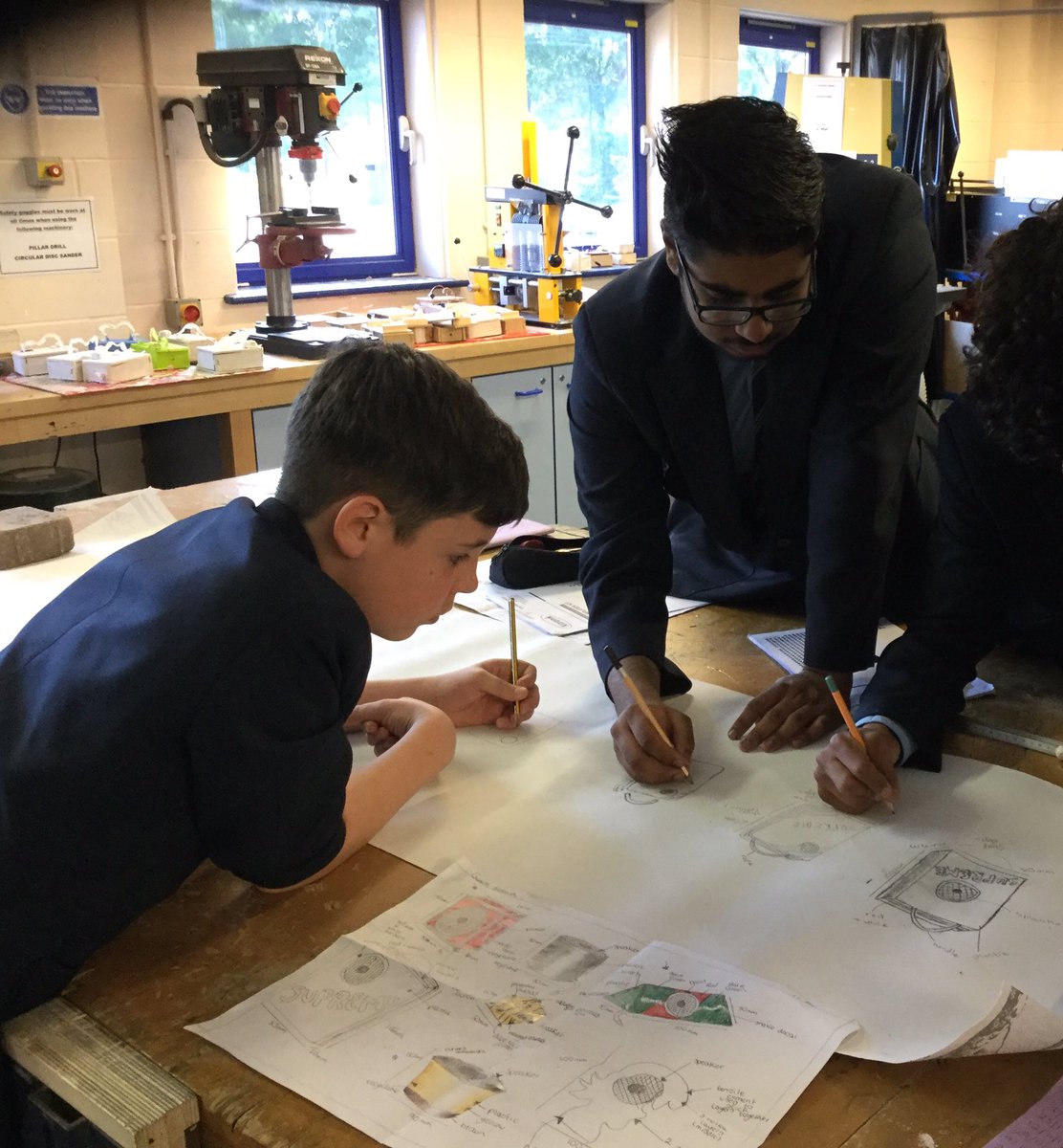 MrsLWilliamsDT's tweet image. Iterative design development going on in Technology 👍#engineeringdesign #WJEC #iterativeprocess @SJHSYear10