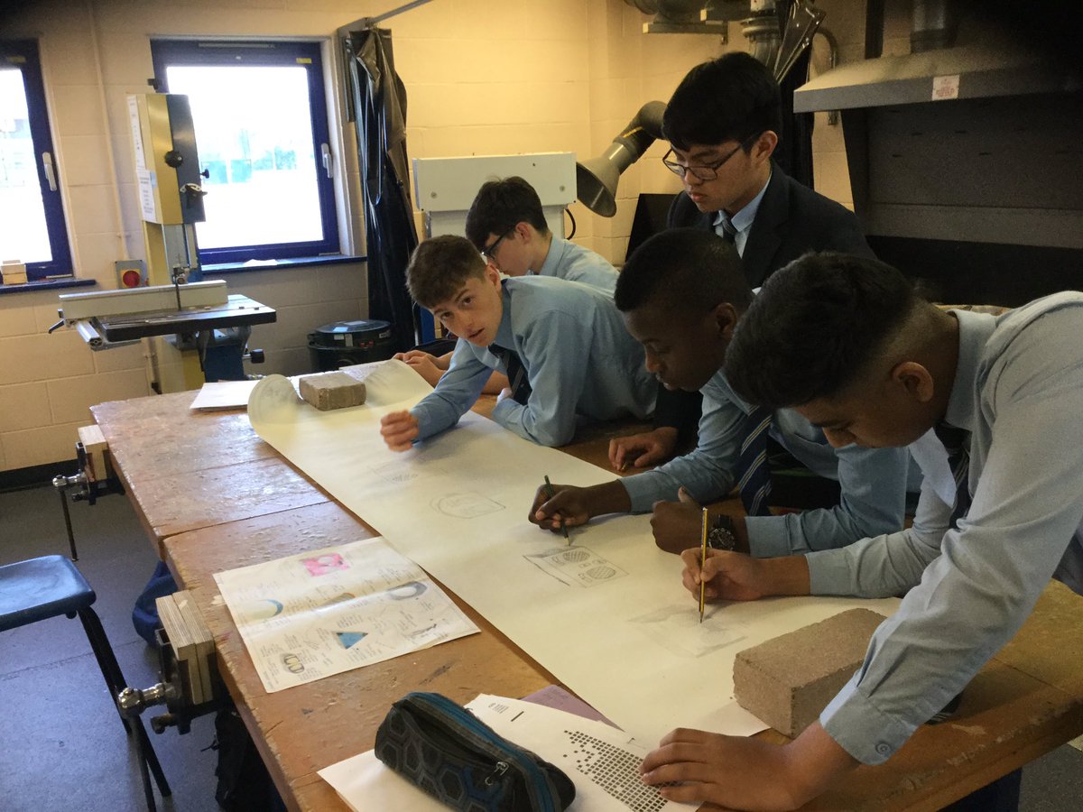 MrsLWilliamsDT's tweet image. Iterative design development going on in Technology 👍#engineeringdesign #WJEC #iterativeprocess @SJHSYear10