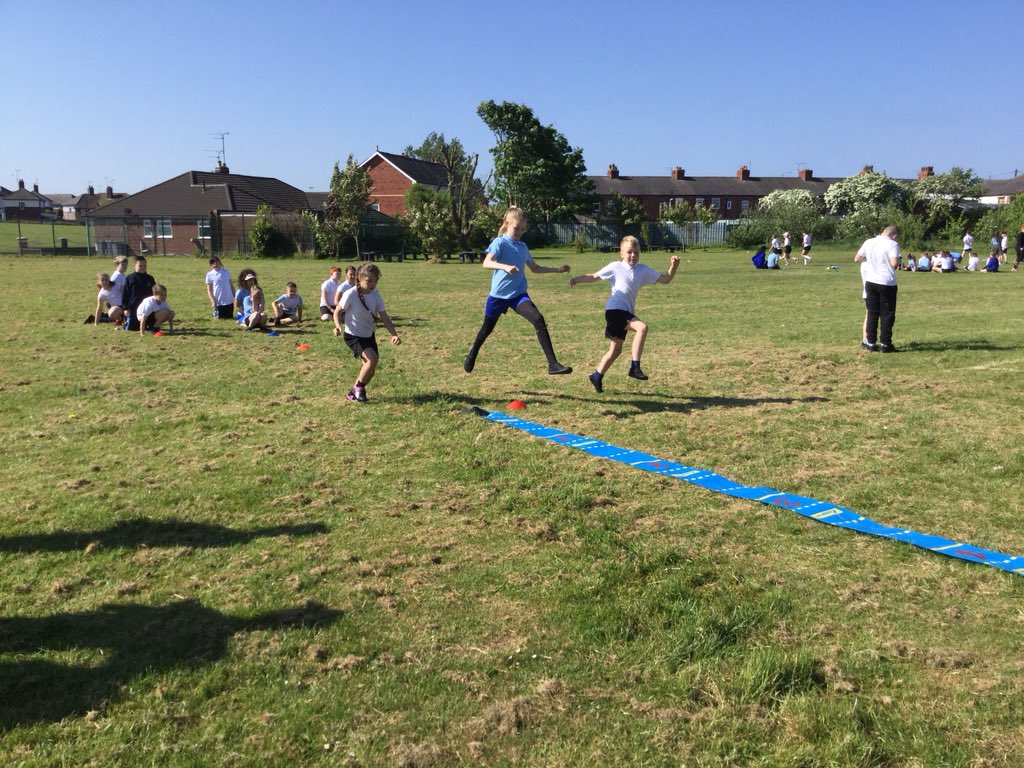 Layton_Year5 tweet media