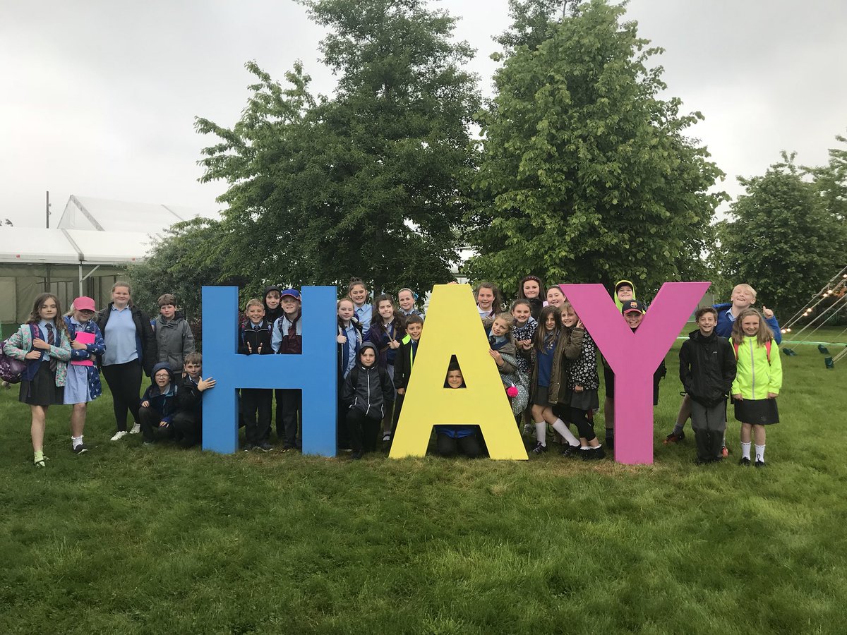 OLAPrimary's tweet photo. We have arrived at #HayFestival2018 Looking forward to an action packed day. #BayToHay #Y6OLA https://t.co/oxAM5BitIN