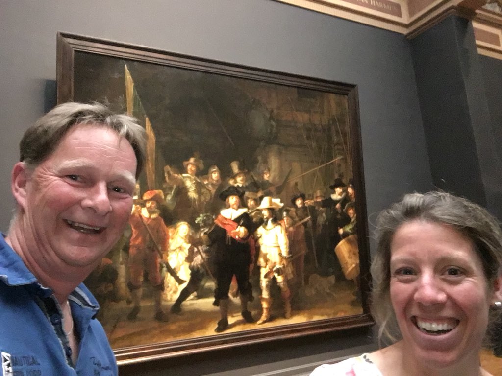 CBSDeBorgh's tweet photo. Even cultuur snuiven! https://t.co/lq06X9Bh4G