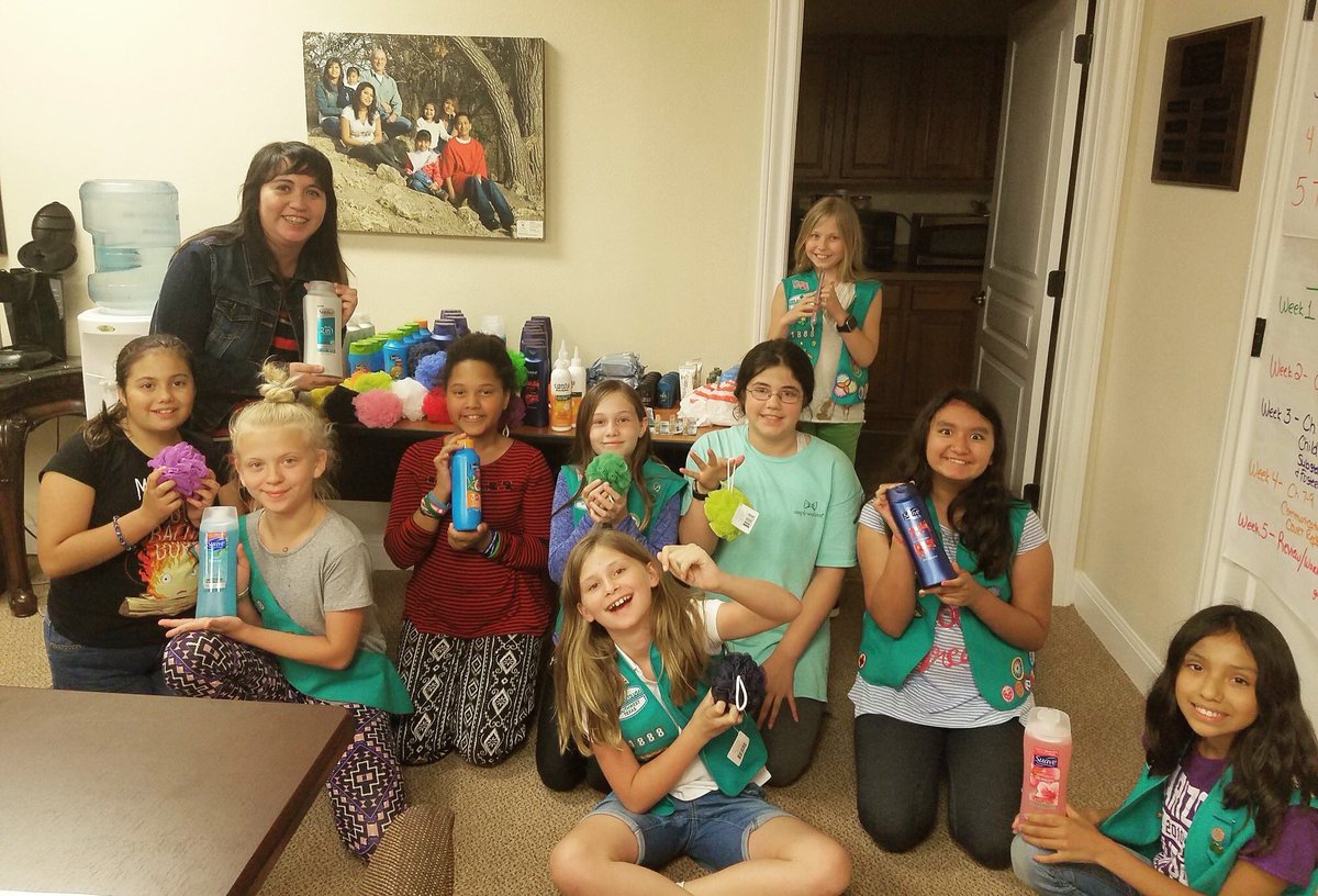 CASACenTex's tweet photo. Young leaders on the rise! Thank you to New Braunfels Girl Scout Troop 1888 for donating over $200 worth of toiletries. We are grateful for the generosity of Troop 1888. Volunteers, please come by and pick up items on the way to your next visit. #casacentex #socialgood https://t.co/5zDYWIvdW4