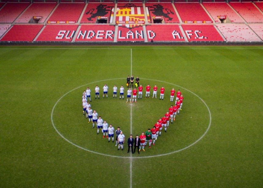 TheBHF's tweet photo. What a photo! Thank you to @TenpastCup for supporting our life saving heart research! https://t.co/jZVBQVccNx