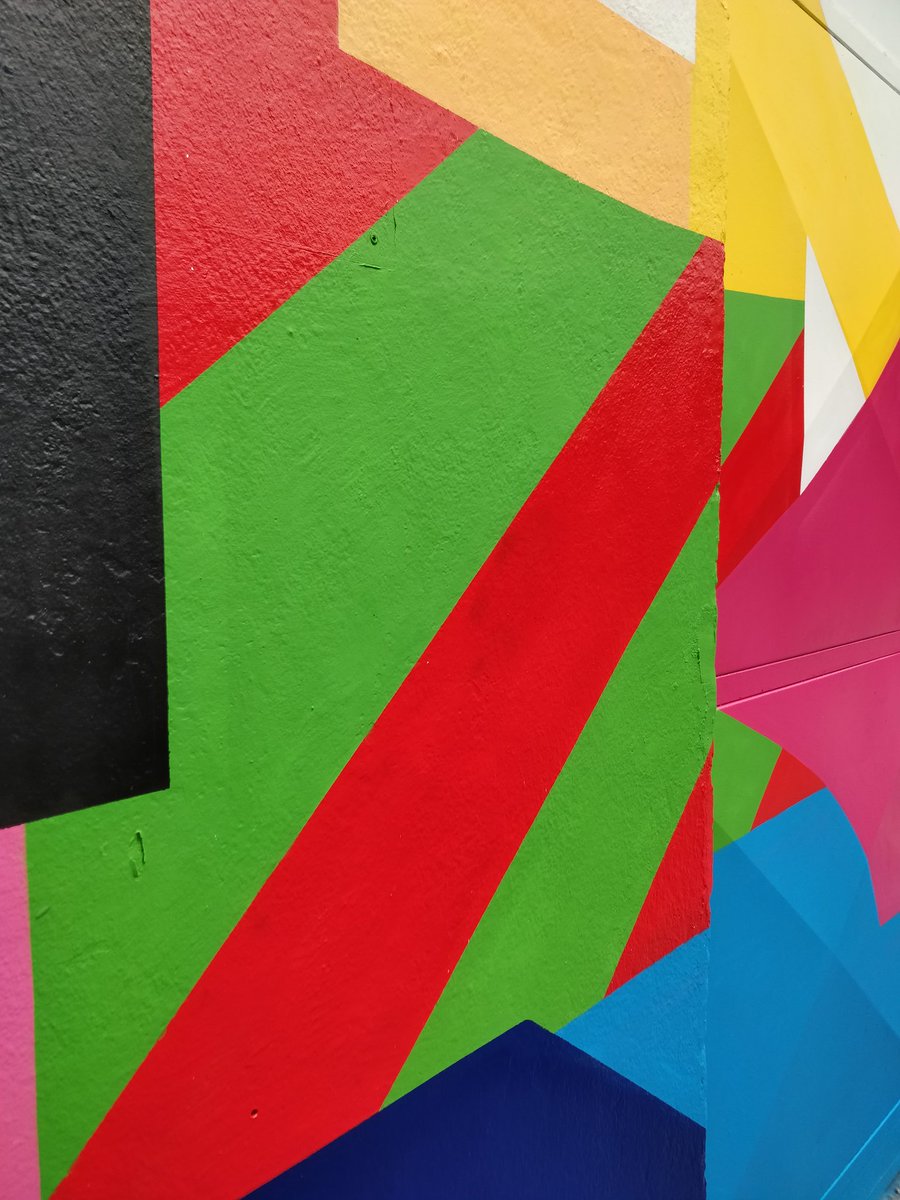 alan_mccormack's tweet photo. Great addition to #Limerick's street art by the wonderfully talented @MaserArt First time seeing it in the flesh today. Kudos to @TLC_Limerick for this initiative. #TLCxMASER https://t.co/ryabjJyL6E