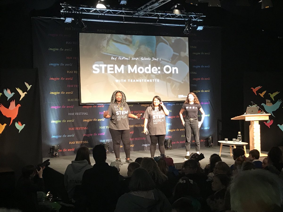 OLAPrimary's tweet photo. What an amazing day. We ended watching the @TeamStemettes. We really have had a blast. #HayFestival2018 #BayToHay #Y6OLA https://t.co/DvTxA7XrE0