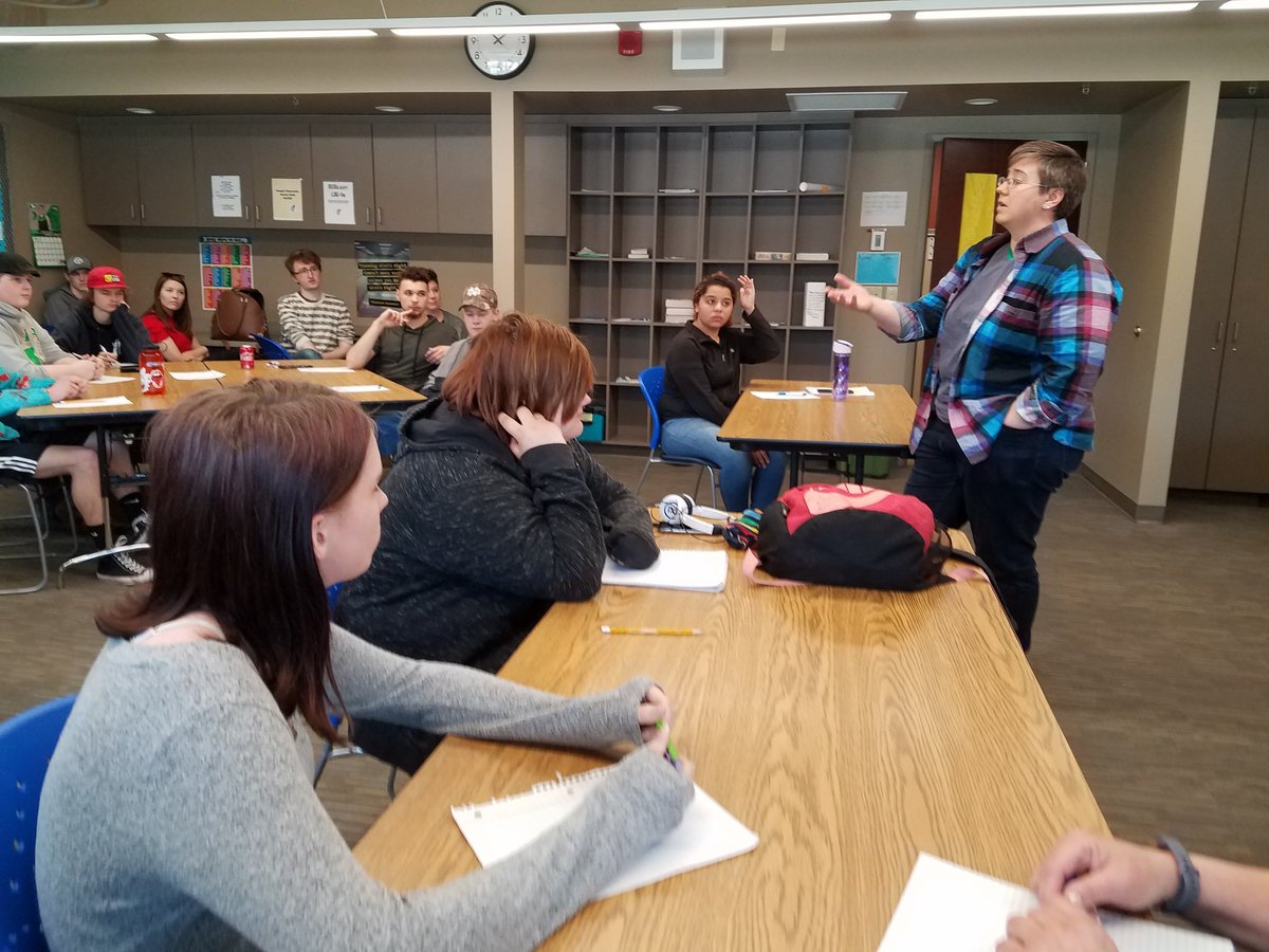 Mrs_Entzel's tweet photo. #tbt to when @MemoryCookie came to @chschargers1 to meet and write with our students! Thank you, @DGFound and @TheEmpireGF for making it happen! #soundthecharge #ela #writingrocks @tjentz @GFSchools https://t.co/icBts0ikG8