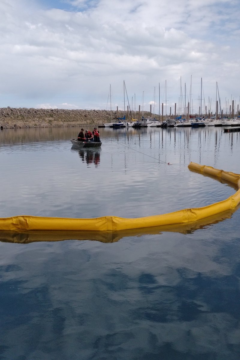 johnkhart2's tweet photo. ECI #Hazmat &amp; Oil Spill Response Team #OSRO running spill drills at the Great Salt Lake. These drills help fine tune our skills for protecting you &amp; the environment. https://t.co/9XL4x2gQGf