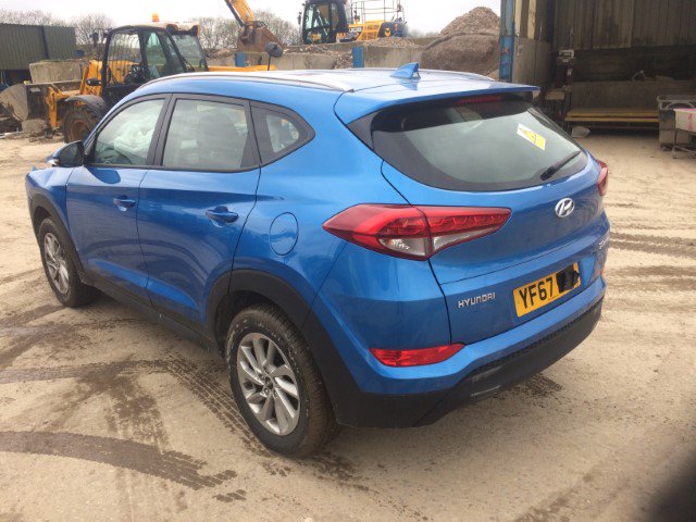 Raw2KLtd's tweet photo. 2017 #HYUNDAI TUCSON GDI SE NAV BLUE DRIVE 1591cc. V5 Available.
Auction Ends Wednesday, 30 May 2018. Lot: 173003
https://t.co/lHI5HbZ8oT https://t.co/iBOnxfOaRD