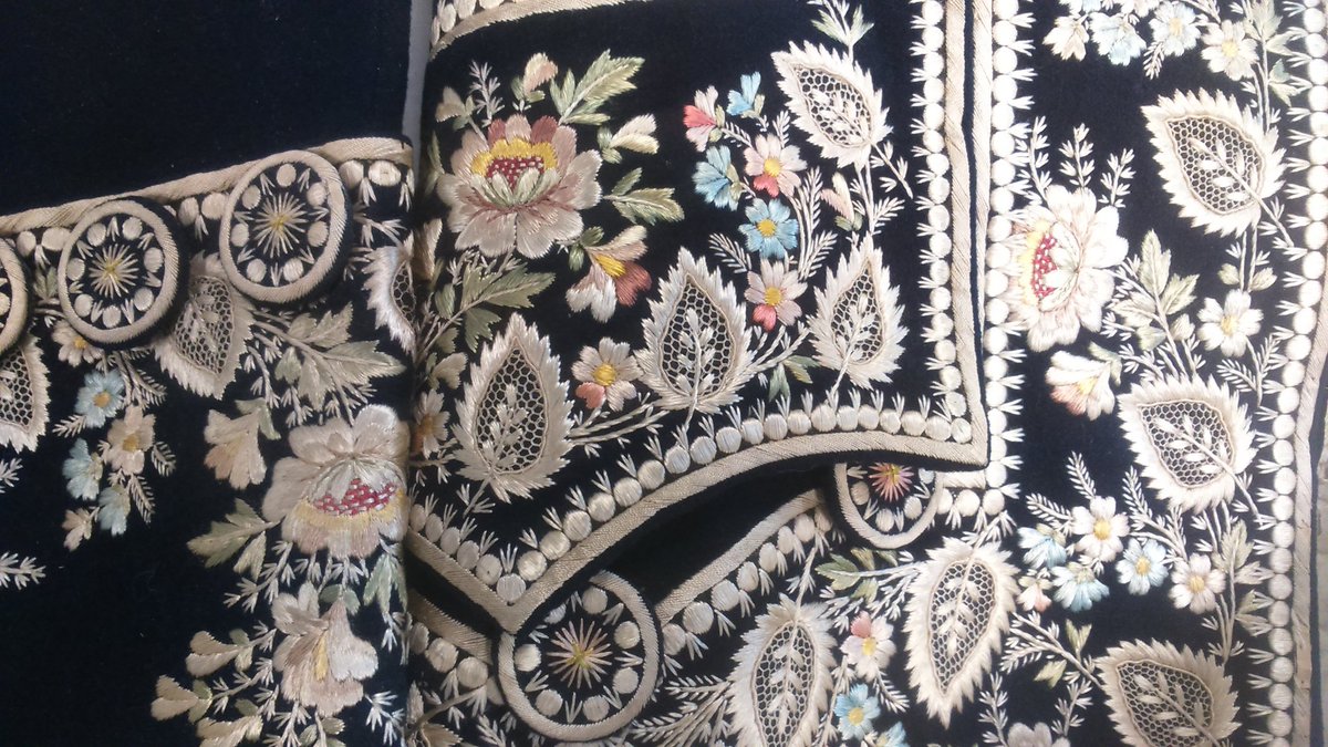 morwenas's tweet image. Beautiful silk embroidery on @LymeRegisMuseum court suit. Stabilising fragile silk lining #textileconservation