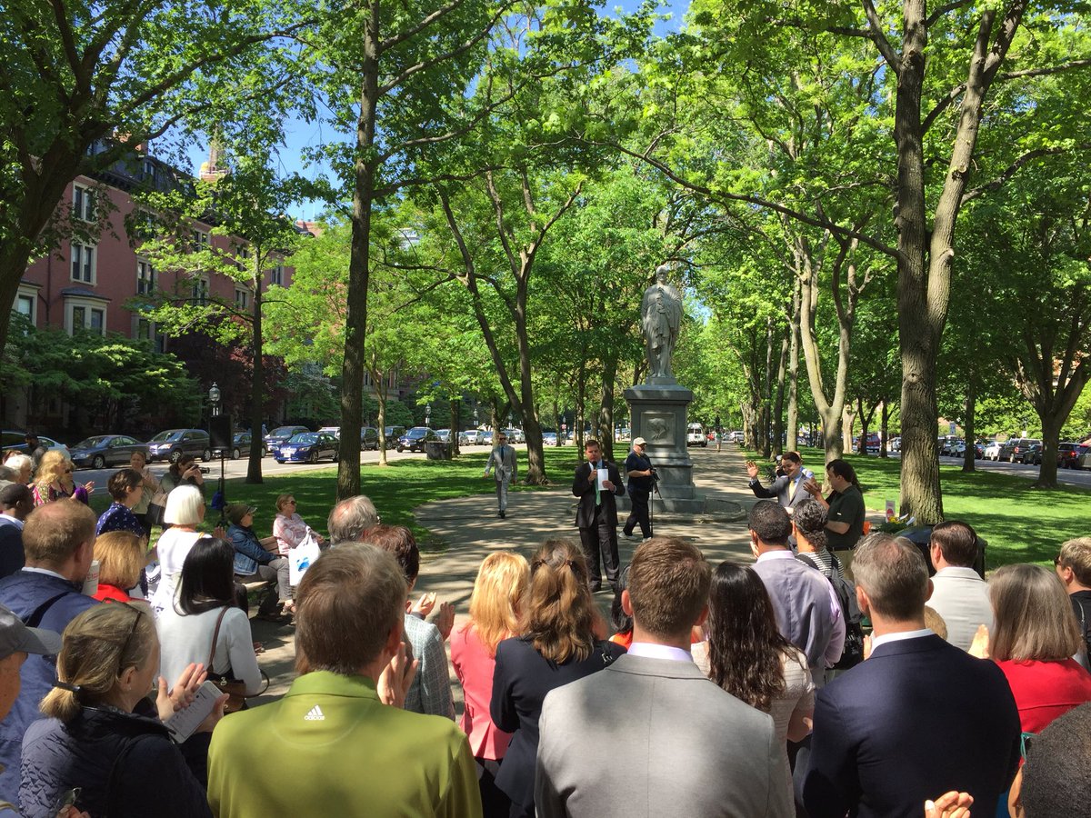 StreetsBoston's tweet photo. We’re at @marty_walsh coffee hour in the #BackBay to thank him for his leadership on implementing #VisionZero safety improvements on #BeaconSt. RT if you support a safer #BeaconSt https://t.co/VP5stPCD9F
