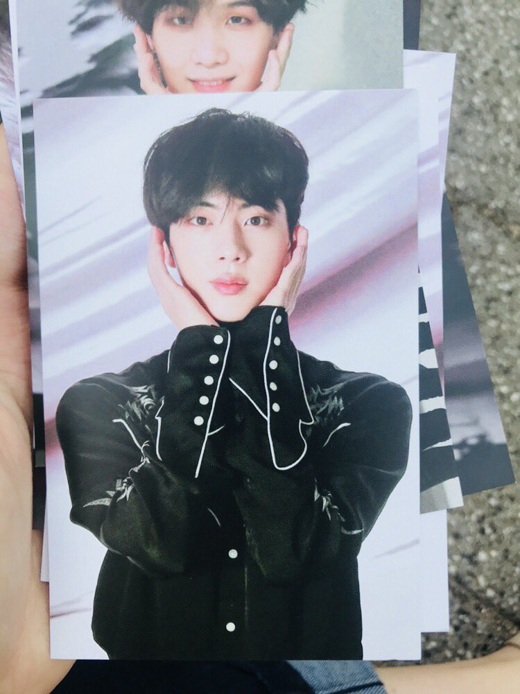 Golden_kku's tweet photo. 공방포카 한 종류예요!!! https://t.co/Jhh69BZGGt