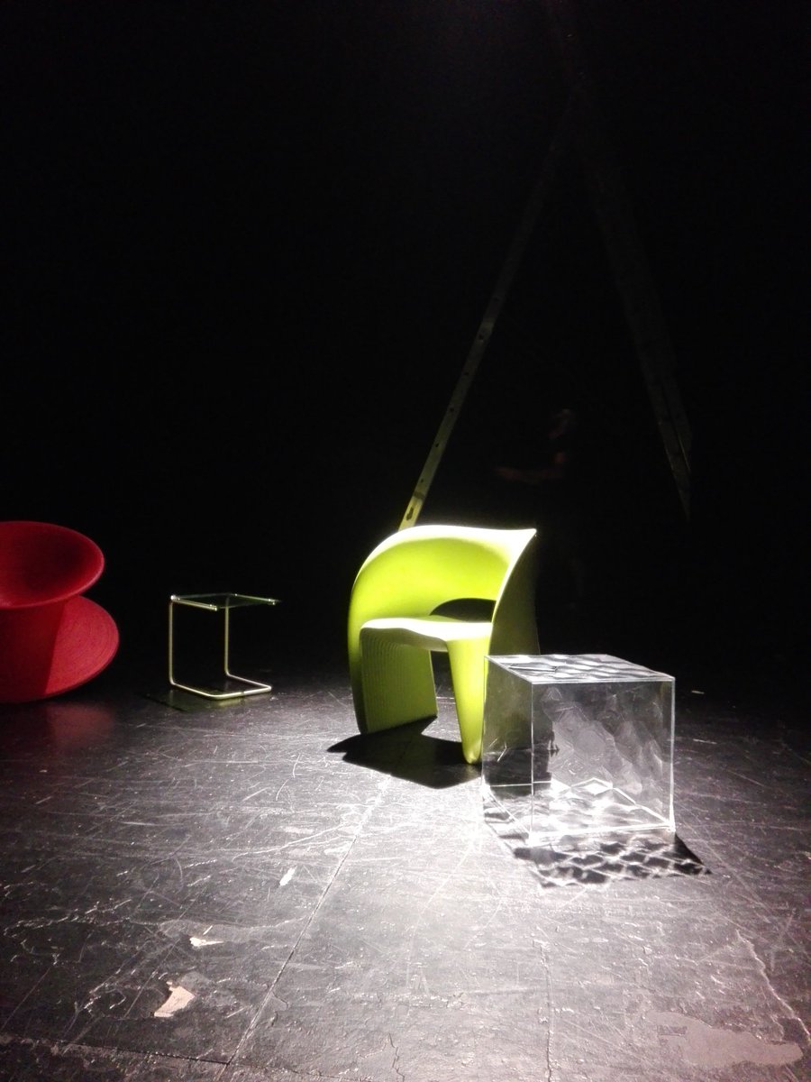 ComicityFest's tweet image. Ieri grande apertura di #Comicity.  Oggi #24maggio siamo già all'opera per preparare il grande spettacolo di stasera: David Riondino Late Night Show con @AntonioOrnano
e @_CinziaLeone

⌚h 21.30 Teatro della Tosse
Biglietti solo 5€

🎟 Prenota qui comicityfestival.it/event/the-davi…