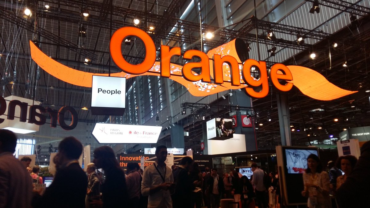 mariondenis_'s tweet photo. @orange à @VivaTech ! 
#OrangeStartup #DigitalTransformation https://t.co/TmmOLgKhng