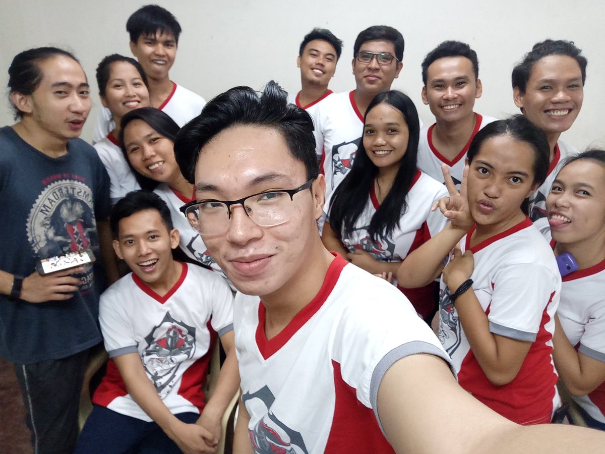 juleskamote's tweet photo. your 2018 CSSH student publication and folio staff ❤❤❤ #Pingkian #Ningas https://t.co/nqphyaX8Hr