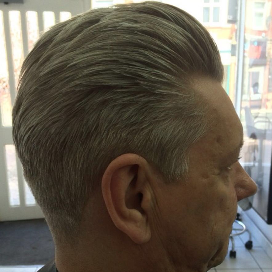 Catwalkforhim's tweet photo. •smart pomp• #barber #barbershop #barbering #barberlife #barberuk #barberconnect #menshair #mensfashion #mensgrooming #pompadour https://t.co/KVKuaUZKuc