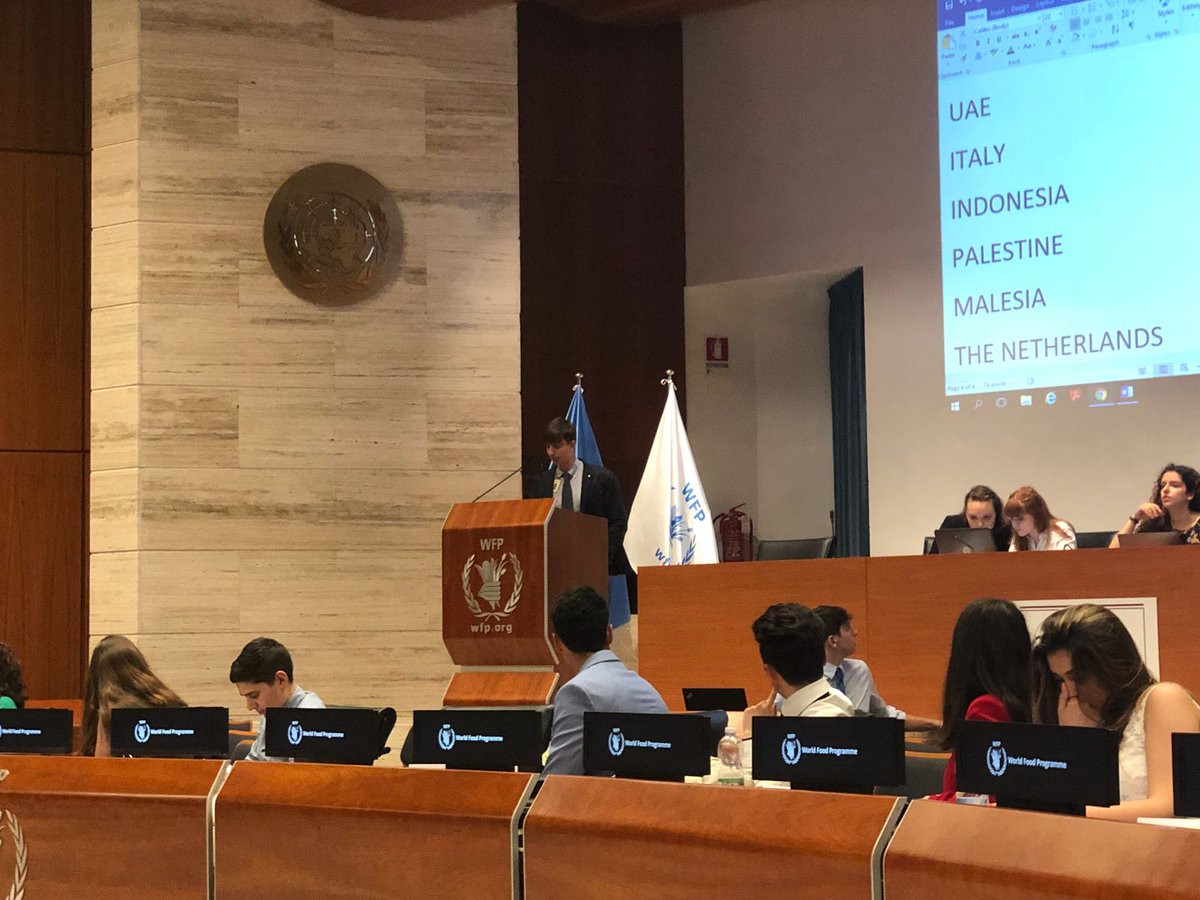 ArabGamun's tweet photo. Our #delegates at #wfb 🇦🇪 @globalactionita #DIPLOMACYEDUCATION #GAMUN2018 #GLOBALACTION #24may2013 https://t.co/4HkGK3966N