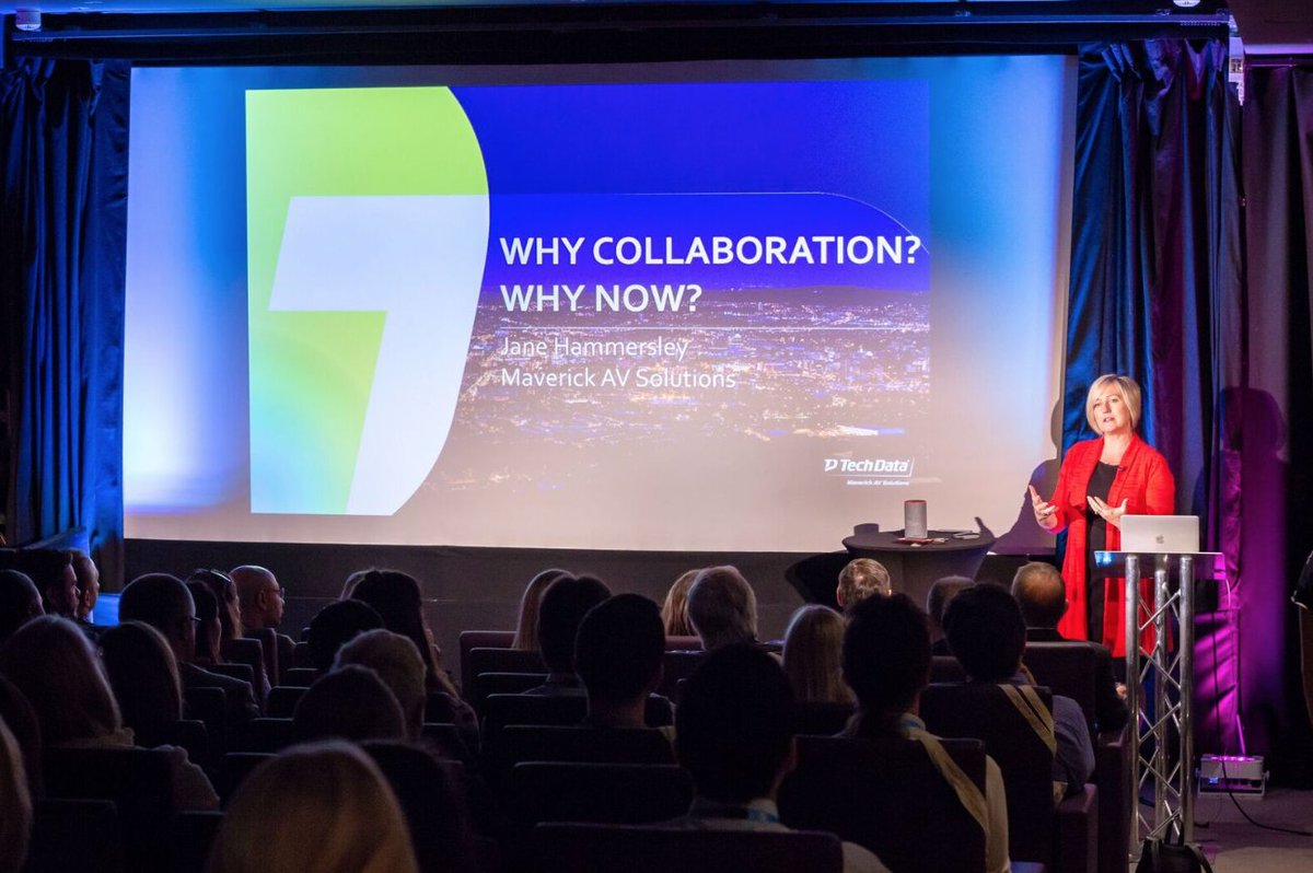 CondecoUK's tweet photo. Jane Hammersley, shared her valuable insight at the recent Workplace Innovation Forum https://t.co/vXm4Ddh36X "We will shift from knowledge islands to network clusters" @MaverickAVWorld @meetingexpert #workplaceTech18 https://t.co/1H5M84A4fo