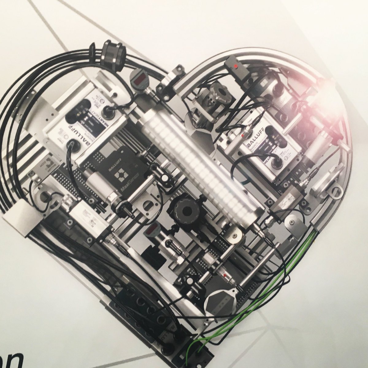 Magda_Florio's tweet photo. #spsitalia 👾♻️🌐
Parma 22-24 May 2018
⚙️📲💻Trends in the automation - digital - robotic market🕹🖲🌌
#INNOVATION #MEGATREND
#BIODIGITAL
.
.
.
#synergy #training #education 
#automation #digitalmanufacturing 👾
#SPSIPCDRIVES 🤖
#designthinking 
#digital #intelligence https://t.co/lFPqYO0R4h