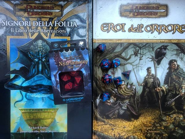 ArturoBenzi's tweet photo. Dice &amp; RPG love ♥️🎲 #gdr #rpg #qworkshop #callofcthulhu #polyset #polyhedraldice #d20 #chessex #gamesworkshop #specialdice #giocodiruolo #d20system #roleplaygame #dadi #dice #dicecollector #qworkshopdice #pathfinder #chessexdice #dungeonmaster #rollf… https://t.co/QM252AGlIg https://t.co/ce8y8gc8zX
