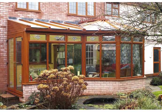 WConservatories's tweet photo. Victorian P shape conservatory in rosewood.
#hernebay #canterbury #whitstable #rosewood https://t.co/663wXkEW9w