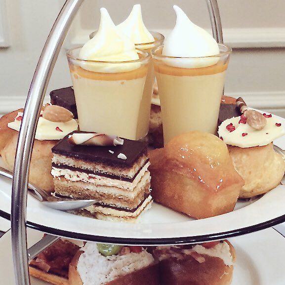 What's happening to me, I'm seeing #GDPR risks everywhere. Family afternoon tea yesterday: enter hotel, unattended and unlocked laptop on reception! Could have walked out with it (although obviously we were after cakes, not data).