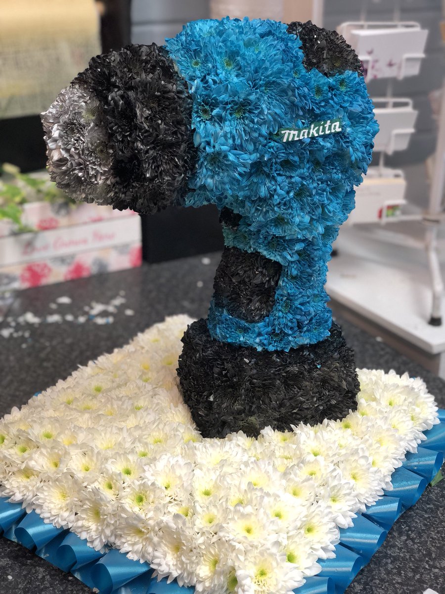 Here is our 3D bespoke design of a makita still #funeralflowers #Bolton  #farnworthflorist #wecanmakeanything