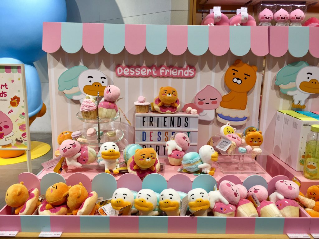 Myhouseseoul's tweet photo. 💕 #🙏KakaoFriends 

ในส่วนของโหมดนักบินของ Ryan 
และโหมดขนมหวานนั้น 😆 

ไปโดนมั้ย ถามใจดู ㅋㅋㅋㅋ

#Flyingryan #DessertFriends #ryan #Apeach https://t.co/SviEKaG9B6