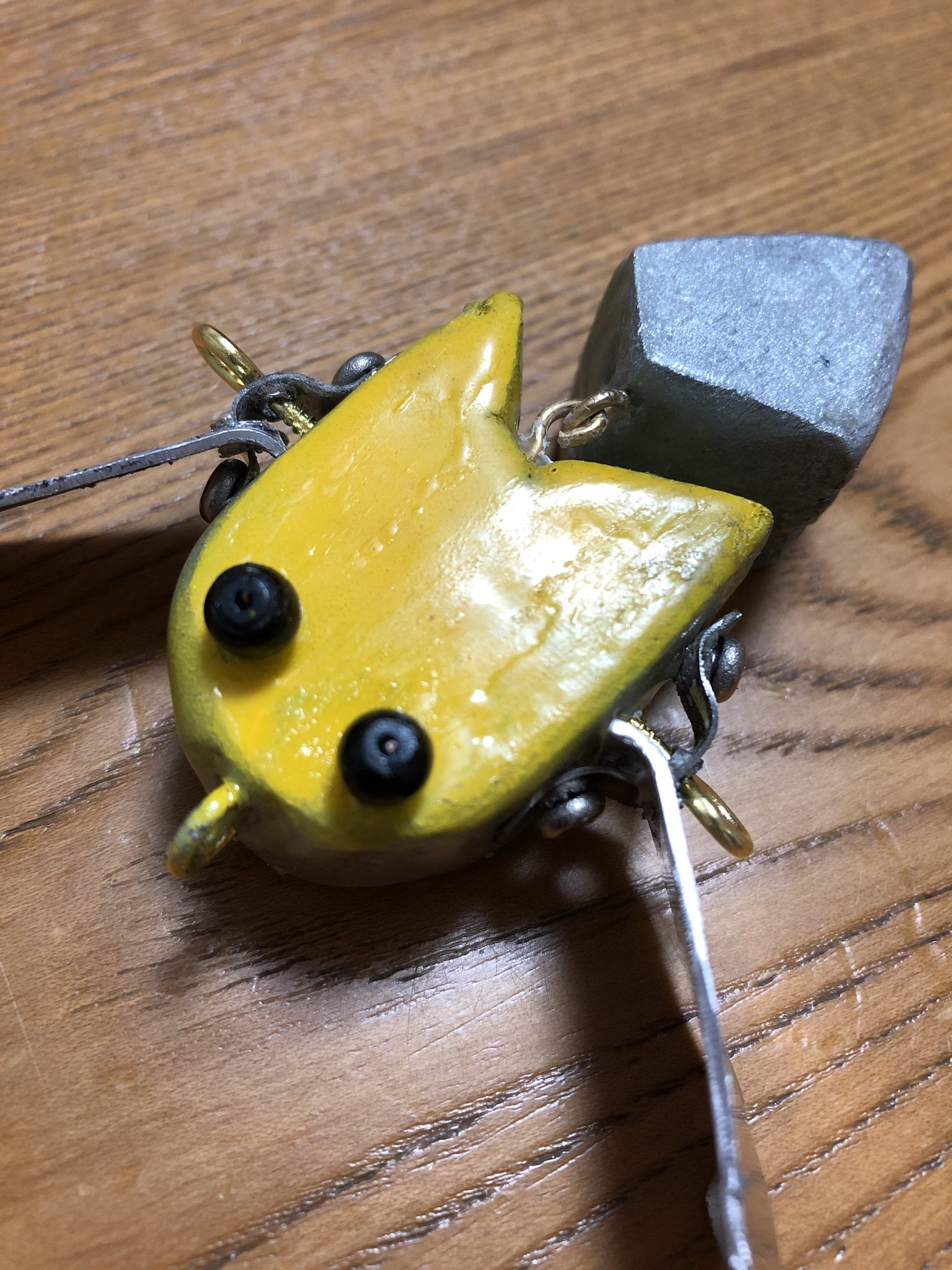 T Daiki 自作ルアー完成 約 1週間前のと比べて上手にできたかもwww これで釣りたいなぁー バス釣り 羽根モノ T Co A1buy2hxno Twitter