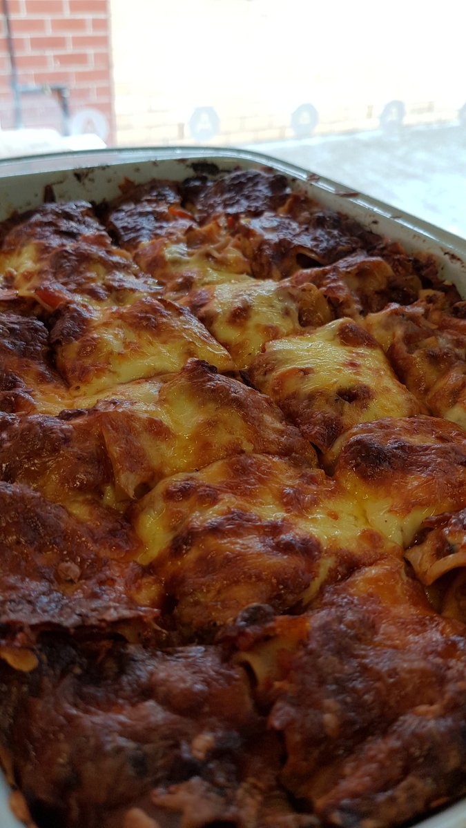 randiklassen's tweet photo. How amazing is she? Catering for 40 people at just 15 y.o. My students rock my world. #bused #edchat #passionteacher #teach #studentbusiness https://t.co/1PYSPCIytD