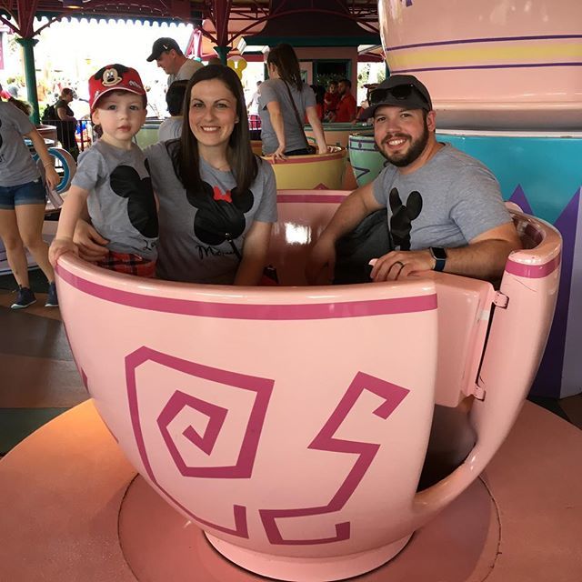 Ever wake up and wish you were headed to #magickingdom?! Yeah, me too! 🙋🏻‍♀️
Can’t wait to go back again!
🙋🏻‍♀️
#disney #disneysmmc #madhatterteaparty #teaparty #tbt #travel #travelblogger #familyvacation #disneymom ift.tt/2km4NfV