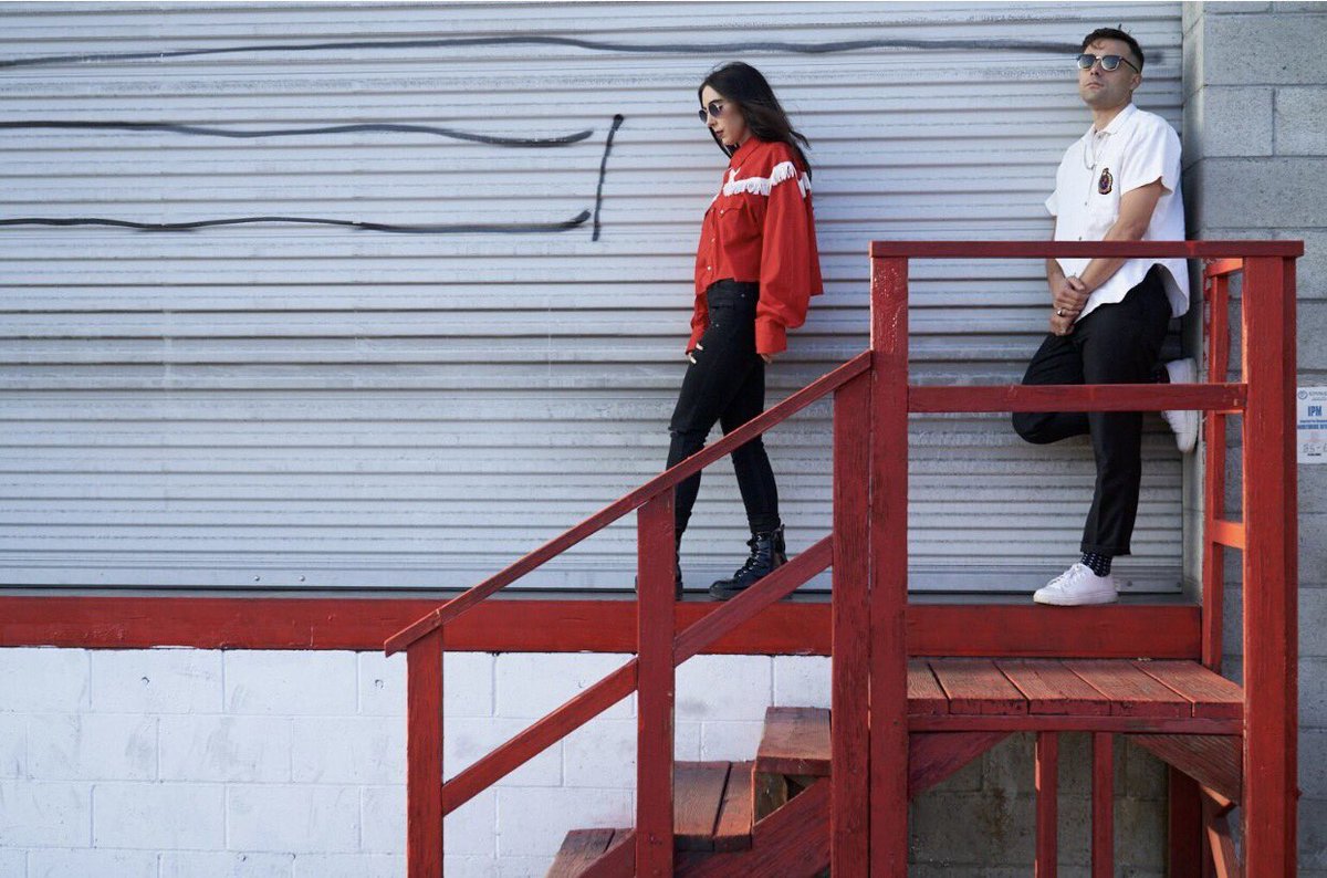 paperchains__'s tweet image. Out here makin' shit happen... #newmusic coming soon...