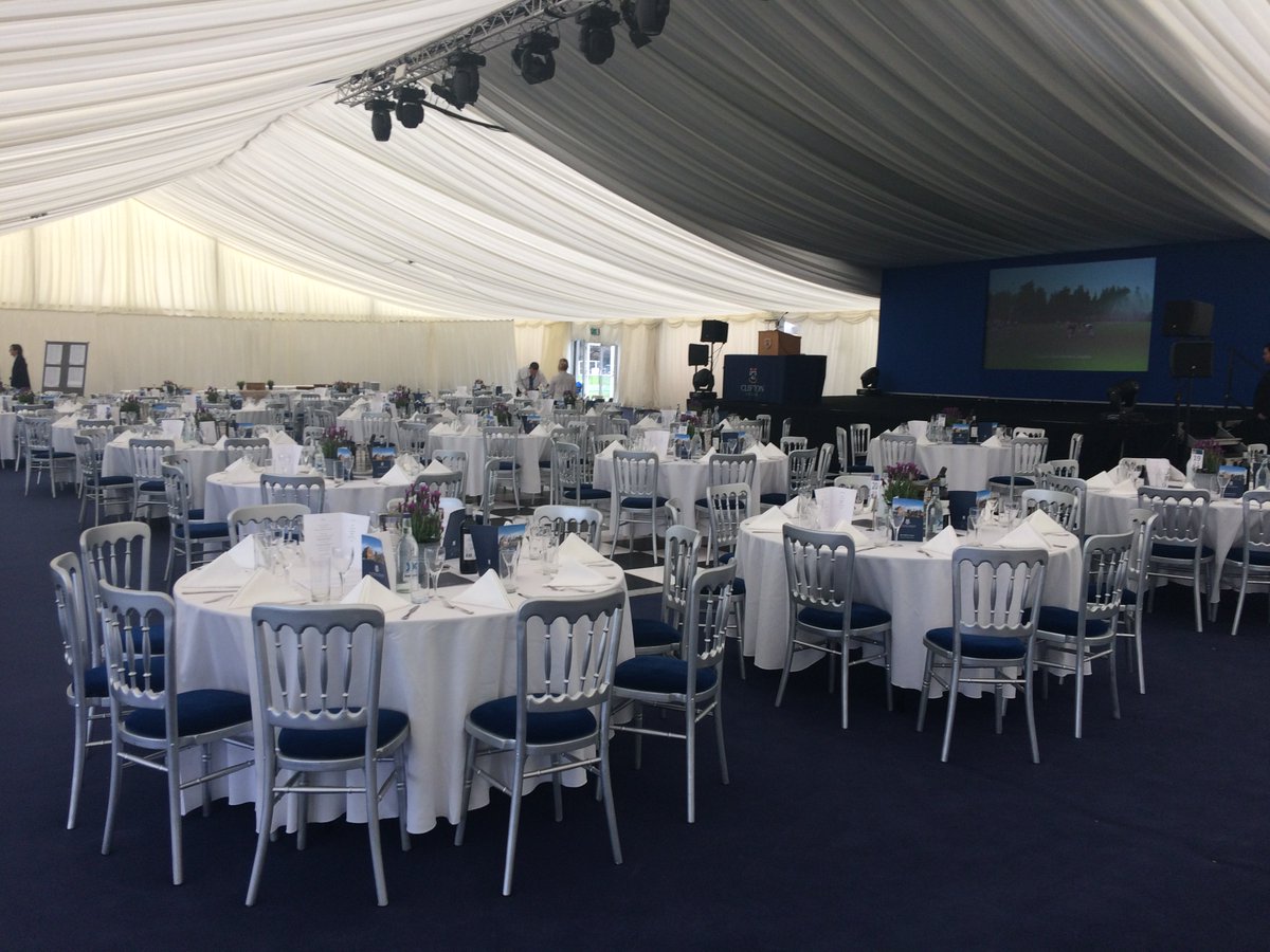 Julie Linzell tweet media