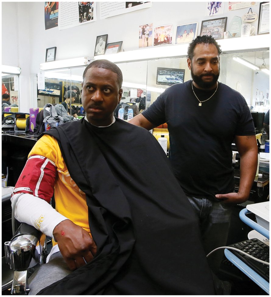 JAMA_current's tweet photo. According to a recent @NEJM study, having pharmacists manage #hypertension at black-owned barbershops led to larger #bloodpressure reductions among black patrons with uncontrolled hypertension. Learn more: https://t.co/p7oxvbjPsa #communitypharmacy https://t.co/nT09ZcBDQL