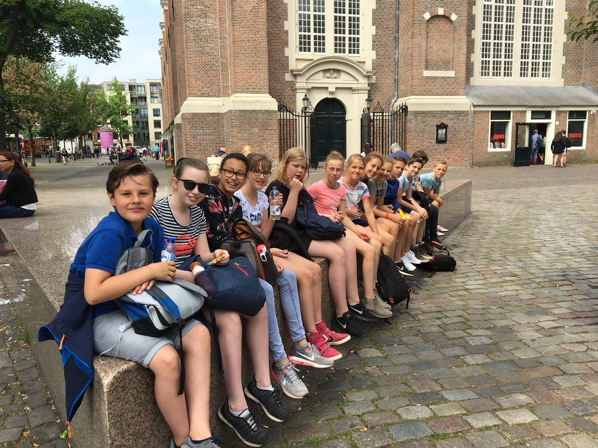 CBSDeBorgh's tweet photo. Met lekker weer door onze hoofdstad! https://t.co/1oVwM8yIFF
