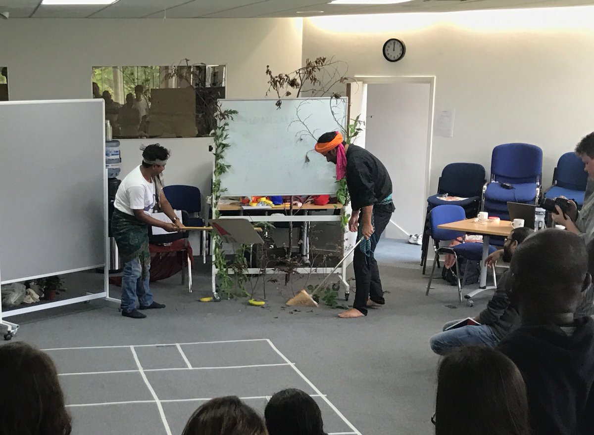 nathan_oxley's tweet photo. Genuinely not sure what's going on here. #stepssum18 https://t.co/qMpG0KOynp
