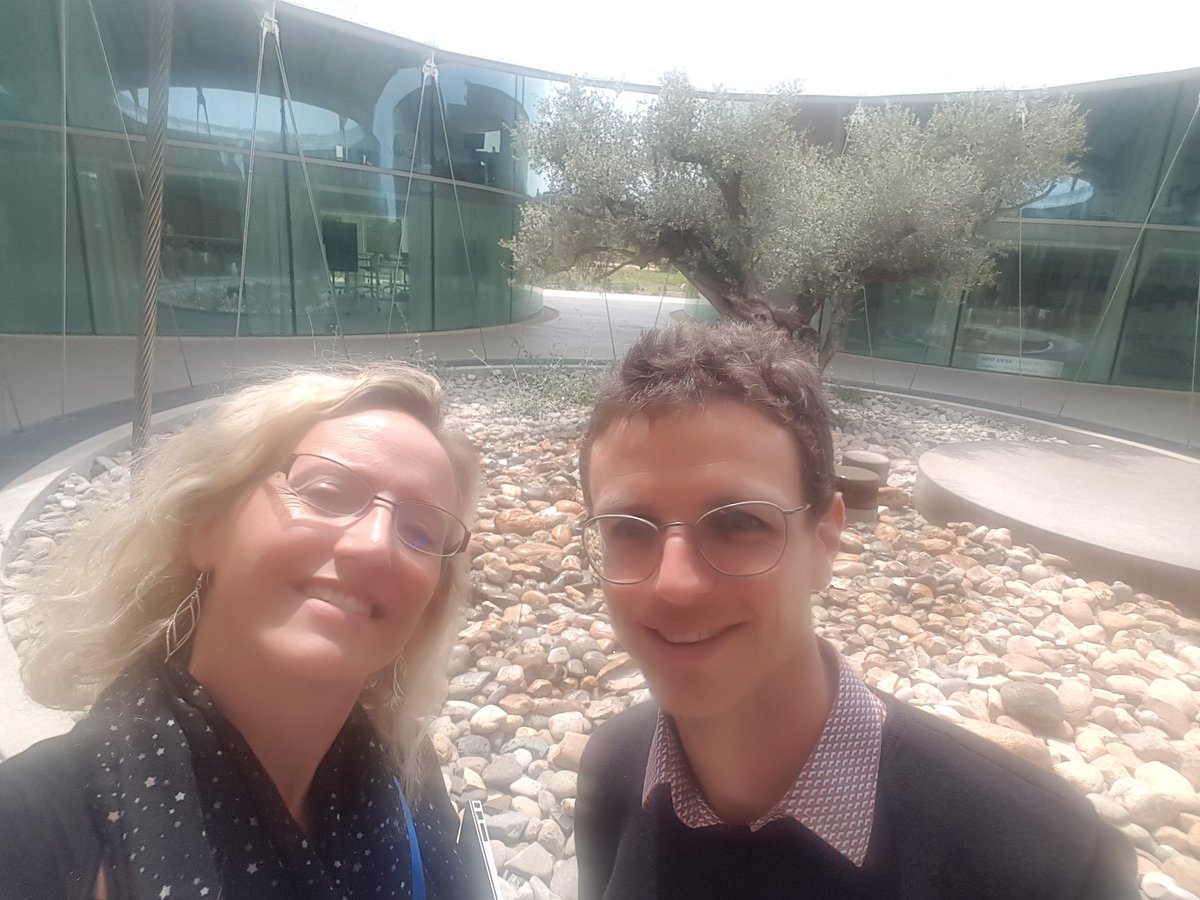 LaDjoude's tweet photo. Vincent défie notre mémoire avec ses techniques alliant #créativité et #jeu, une bonne amorce pour #apprendre @ippocamp_ @thecampProvence https://t.co/6KYc3yt7da