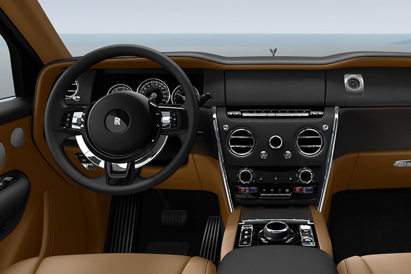 DrivenByOne's tweet image. New #RollsRoyce Cullinan configurator just went live with 44,000 colour options 😮😮 bit.ly/2KPEgCI