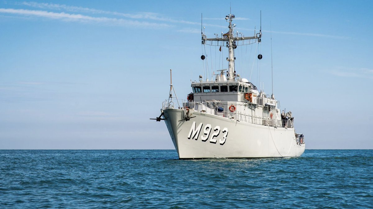 TheBelgianNavy's tweet photo. End Mission M923 Narcis  off the coast of Tallinn: 23 bombeds found (mines, bombs, torpedoes, rockets), of which 20 destroyed. #OpenSpirit #BelgianNavy🇧🇪 Nice Job ! https://t.co/nQWHM99bo5
