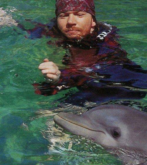 Seja calmaria, 
já existe gente demais fazendo tempestade!

Bom dia gunners!☕🔫🌹