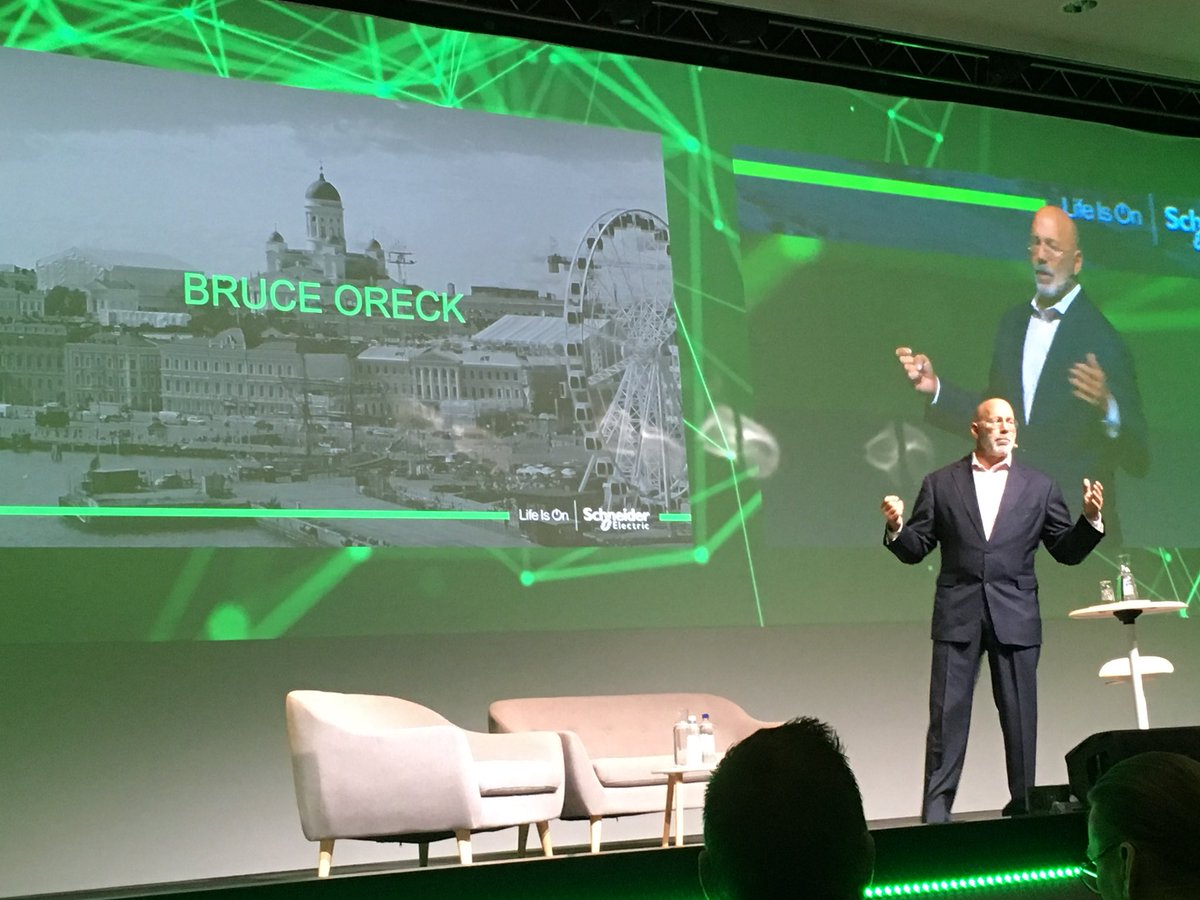 MinnaLapp's tweet image. ”Think what are we leaving back for our kids!” Bruce Oreck smashing windows and forcing real estate into the 21st century. #InnovationSummitHelsinki #InnovationAtEveryLevel