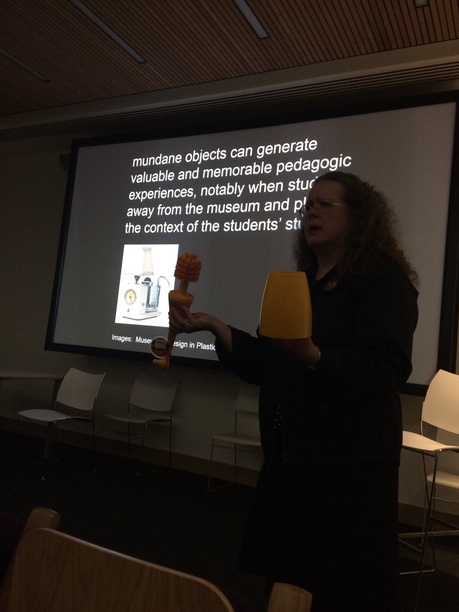 DrDr_CurieScott's tweet photo. Object based learning. How to use toilet brushes in teaching #teachingHE @academiccreator @cel_bu @HardieKirsten https://t.co/bUPELtW4Ig