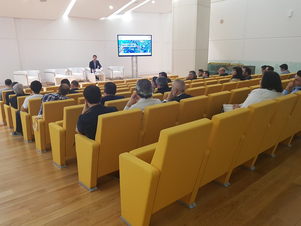 mamerinogil's tweet photo. Big data en el turismo @GaliciaTic Presentación  de @orange_es https://t.co/0iwGE98apP