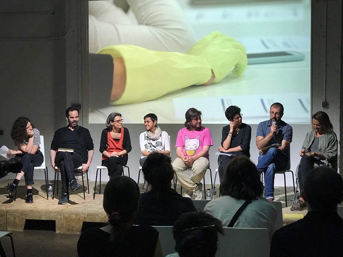 bau_bcn's tweet photo. Magnífica sesión informativa del @masteriex ayer con la participación de @LuaCoderch @joana_moll @RubenMartinez @AuntySue @josianito @cboserman Roger Sansi @mafemoscoso1 y @MarionaGenis https://t.co/LiSd6ZJhCt https://t.co/MCF7JP0rih