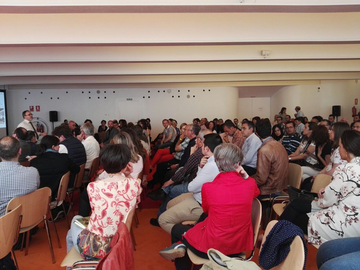 extremadura_tur's tweet image. Impulsando el Plan Turístico Plasencia - Norte de Extremadura para posicionar esta zona como "Destino Turístico Inteligente" (DTI) en el Palacio de Congresos de Plasencia con más de 150 agentes del sector. 
#SmartDestination #TiempoDeCooperarEInnovar
juntaex.es/comunicacion/n…